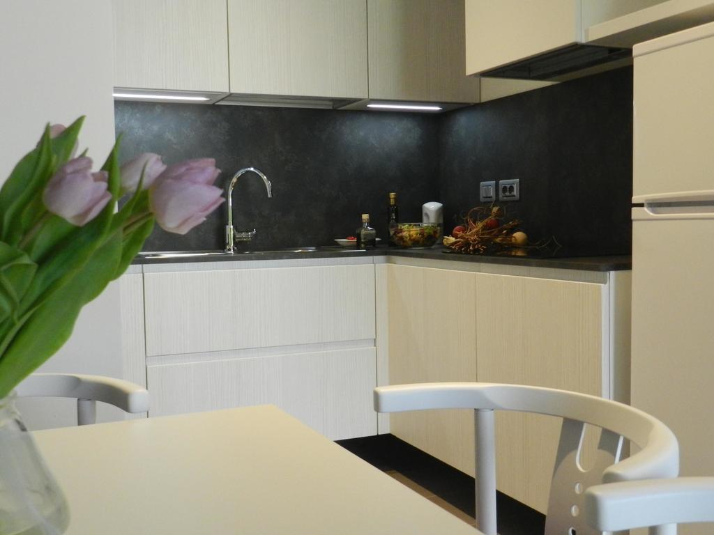 Residence Centro Vela Riva del Garda Ngoại thất bức ảnh