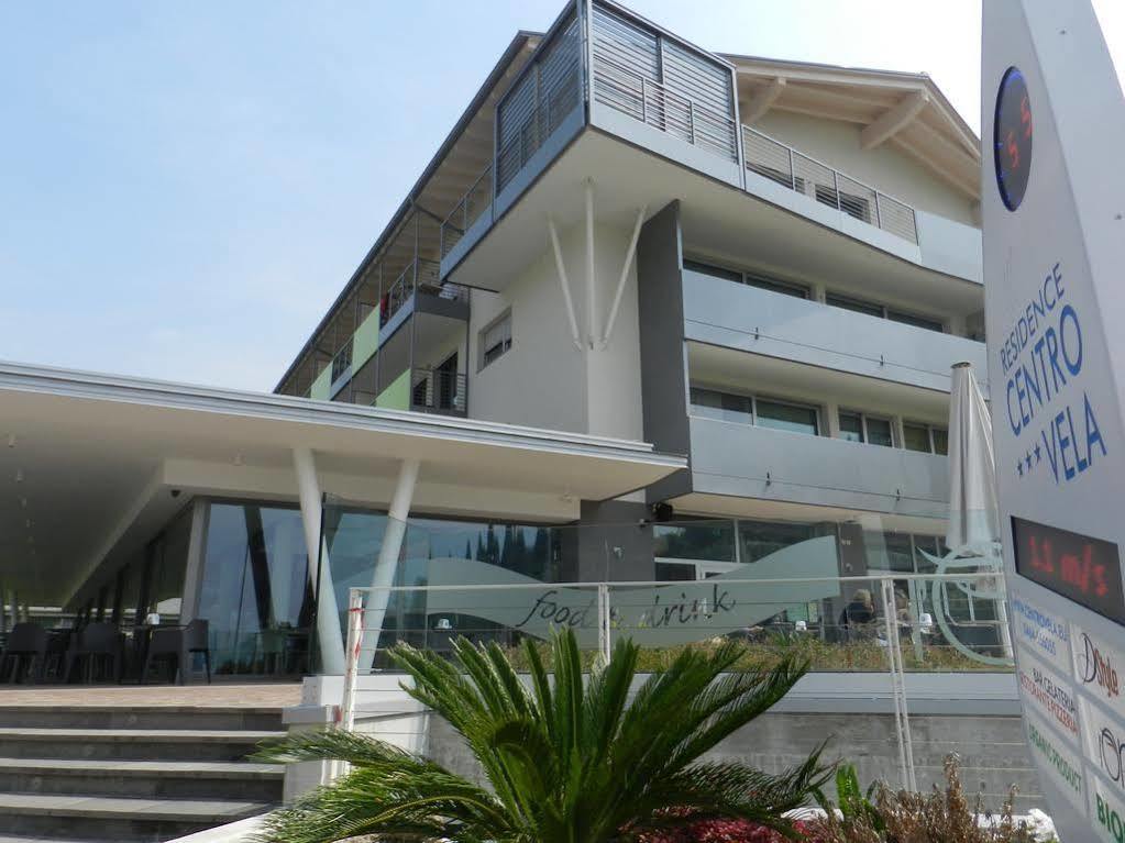Residence Centro Vela Riva del Garda Ngoại thất bức ảnh
