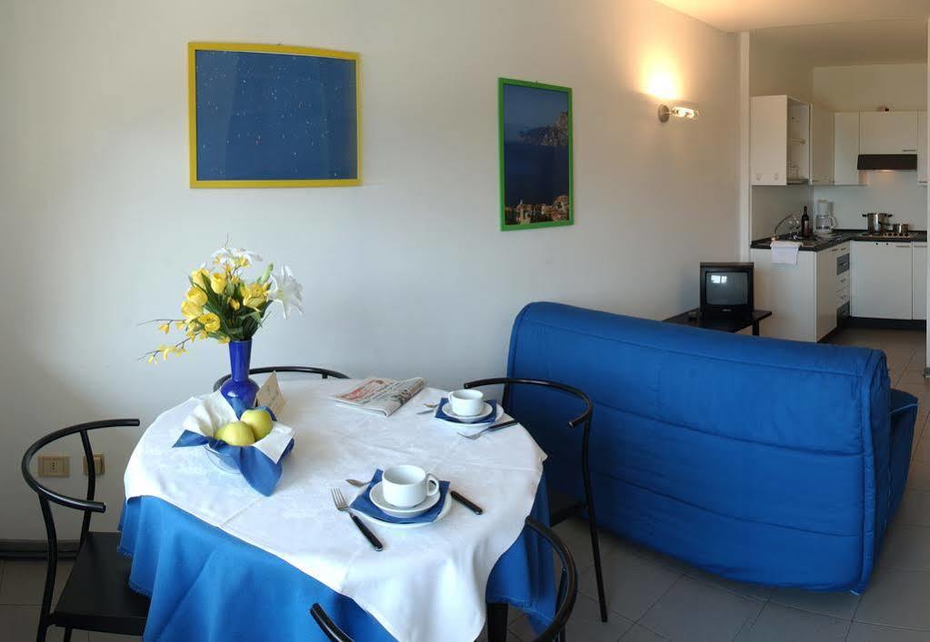 Residence Centro Vela Riva del Garda Ngoại thất bức ảnh