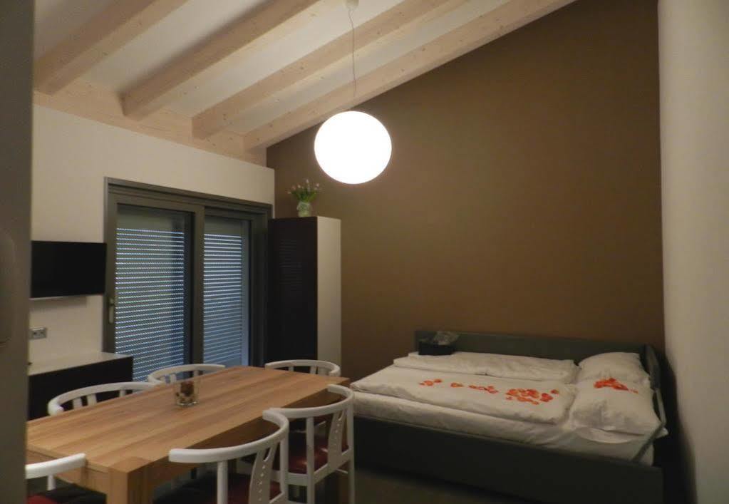 Residence Centro Vela Riva del Garda Ngoại thất bức ảnh