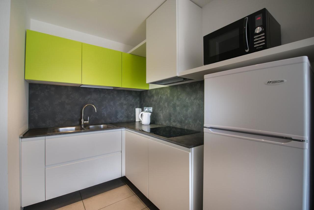 Residence Centro Vela Riva del Garda Ngoại thất bức ảnh