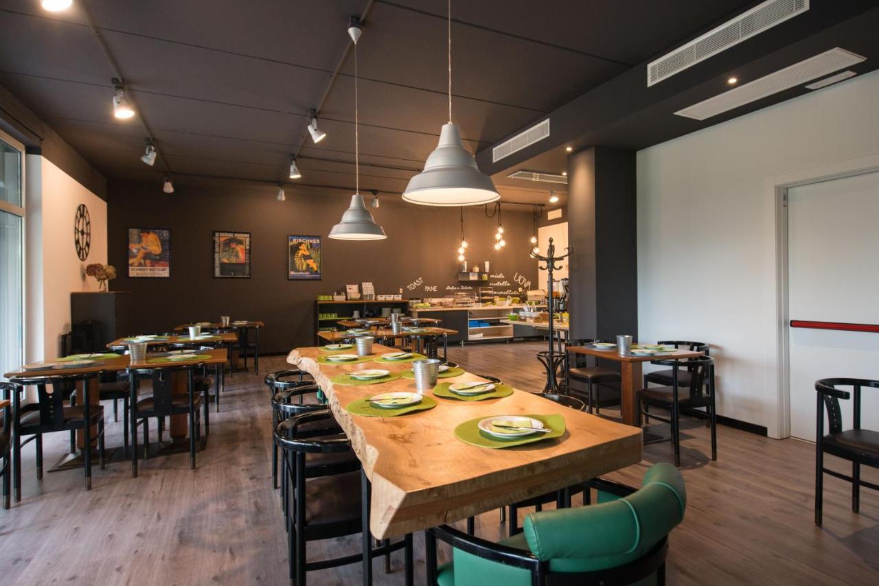Residence Centro Vela Riva del Garda Ngoại thất bức ảnh