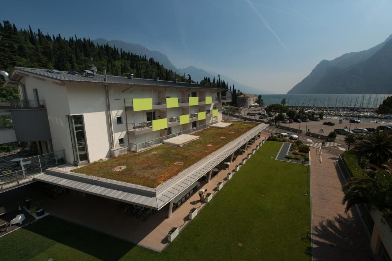 Residence Centro Vela Riva del Garda Ngoại thất bức ảnh