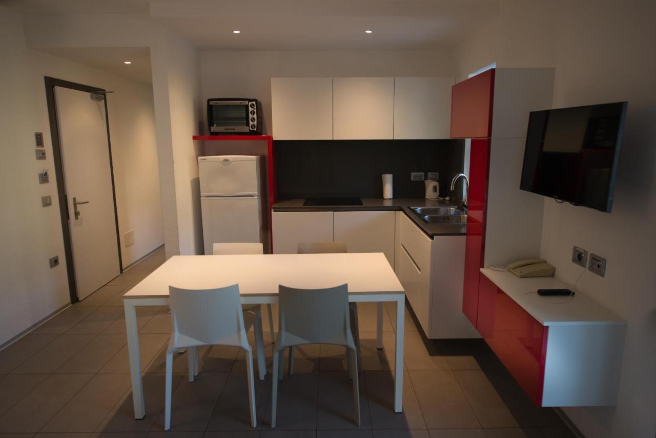 Residence Centro Vela Riva del Garda Ngoại thất bức ảnh