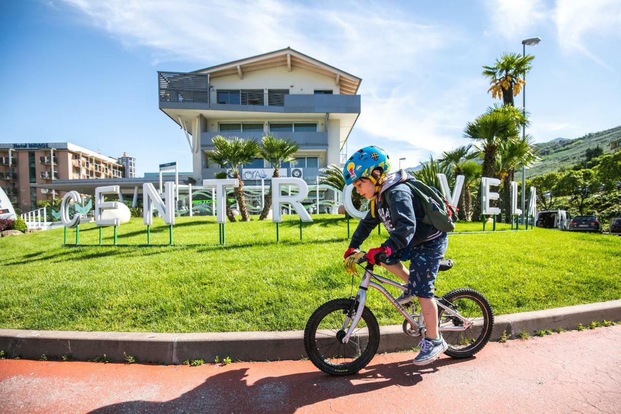 Residence Centro Vela Riva del Garda Ngoại thất bức ảnh