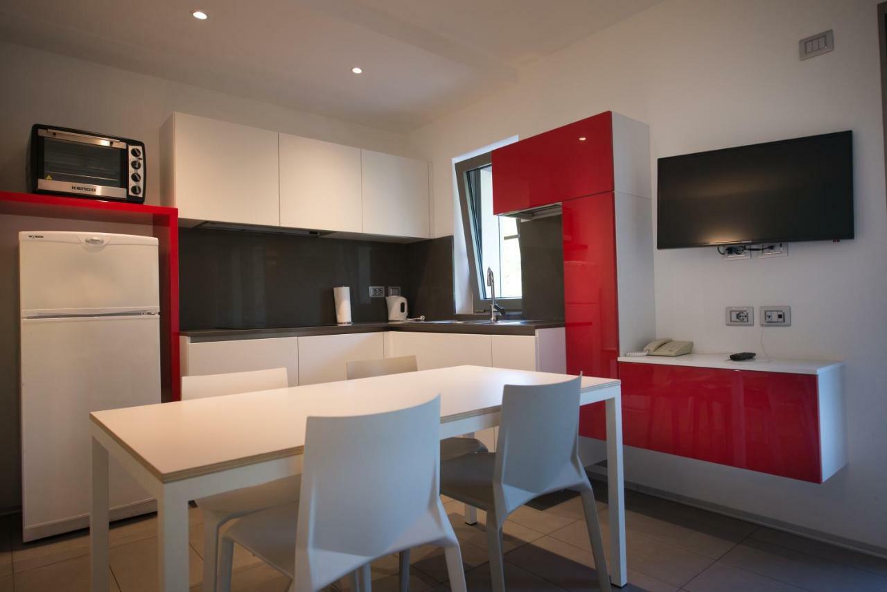 Residence Centro Vela Riva del Garda Ngoại thất bức ảnh