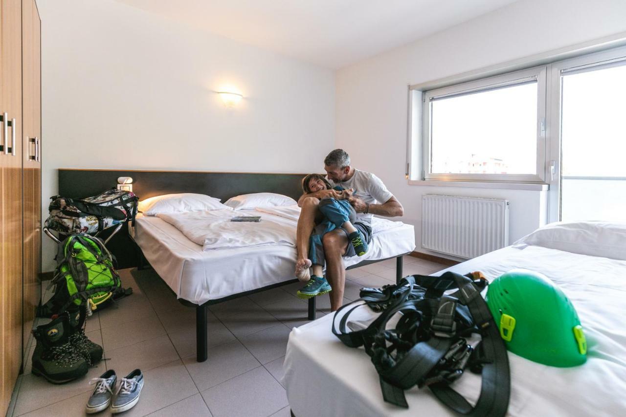 Residence Centro Vela Riva del Garda Ngoại thất bức ảnh